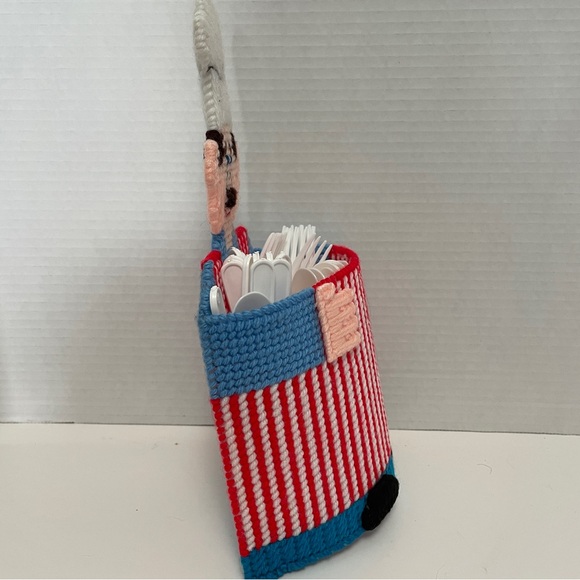 Patriotic Plastic Canvas Picnic Set Homemade Utensil Holder - Picture 6 of 8